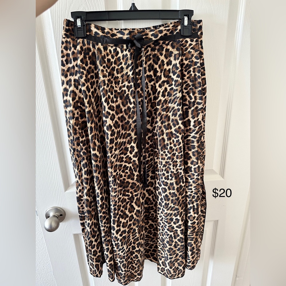 Zara long skirt leopart print with slit